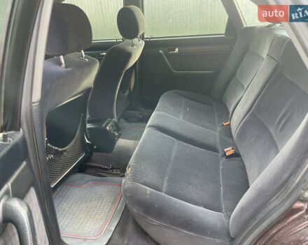 Красный Ауди А6, объемом двигателя 2.6 л и пробегом 374 тыс. км за 2600 $, фото 13 на Automoto.ua