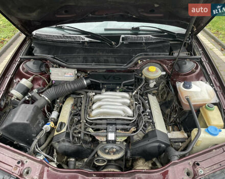 Красный Ауди А6, объемом двигателя 2.6 л и пробегом 374 тыс. км за 2400 $, фото 8 на Automoto.ua