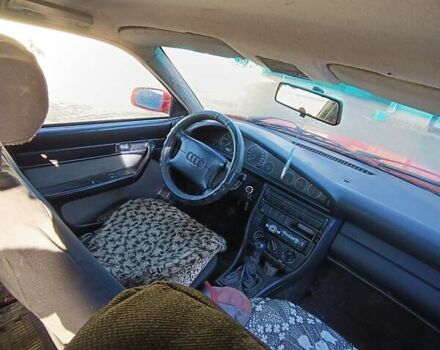 Красный Ауди А6, объемом двигателя 2 л и пробегом 300 тыс. км за 1750 $, фото 4 на Automoto.ua