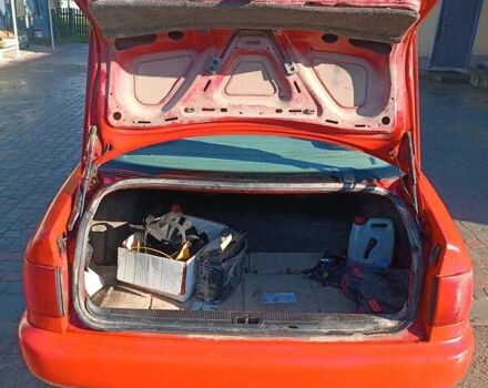 Красный Ауди А6, объемом двигателя 2 л и пробегом 300 тыс. км за 1750 $, фото 1 на Automoto.ua