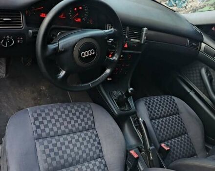 Красный Ауди А6, объемом двигателя 1.78 л и пробегом 425 тыс. км за 3700 $, фото 13 на Automoto.ua