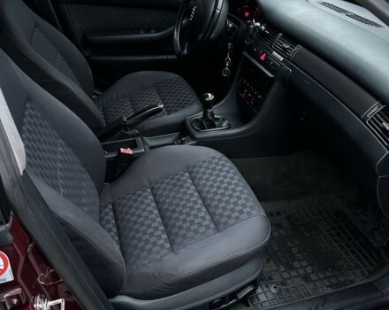 Красный Ауди А6, объемом двигателя 1.8 л и пробегом 50 тыс. км за 3300 $, фото 9 на Automoto.ua