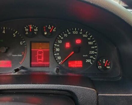 Красный Ауди А6, объемом двигателя 1.78 л и пробегом 425 тыс. км за 3700 $, фото 2 на Automoto.ua