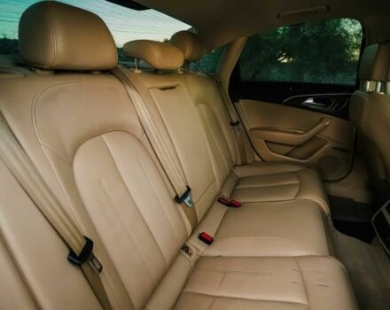 Красный Ауди А6, объемом двигателя 3 л и пробегом 84 тыс. км за 10000 $, фото 11 на Automoto.ua