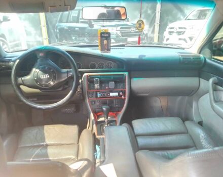 Красный Ауди А6, объемом двигателя 2.6 л и пробегом 392 тыс. км за 3000 $, фото 8 на Automoto.ua