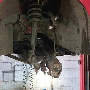 Красный Ауди А6, объемом двигателя 1.8 л и пробегом 282 тыс. км за 3300 $, фото 55 на Automoto.ua