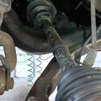 Красный Ауди А6, объемом двигателя 1.8 л и пробегом 282 тыс. км за 3300 $, фото 53 на Automoto.ua