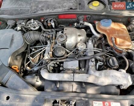 Красный Ауди А6, объемом двигателя 2.5 л и пробегом 298 тыс. км за 4900 $, фото 14 на Automoto.ua