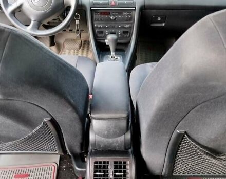 Красный Ауди А6, объемом двигателя 2.5 л и пробегом 298 тыс. км за 4900 $, фото 9 на Automoto.ua