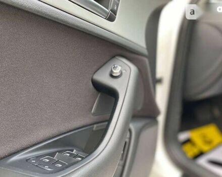 Ауди А6 2013 в Мукачеве на Automoto.ua Ауди А6, объемом двигателя 2 л и пробегом 291 тыс. км за 18000 $, фото 8 на Automoto.ua