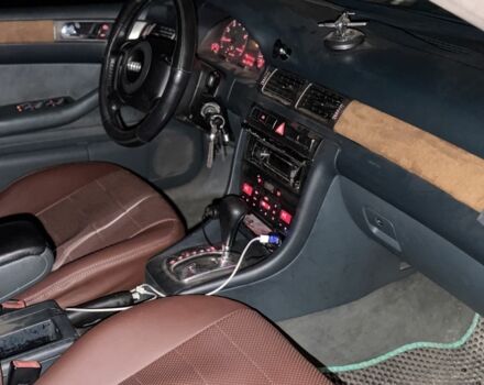 Ауди А6, объемом двигателя 2.4 л и пробегом 100 тыс. км за 2450 $, фото 5 на Automoto.ua
