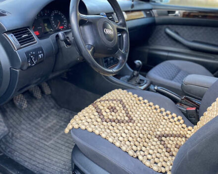 Ауди А6, объемом двигателя 2.5 л и пробегом 318 тыс. км за 5250 $, фото 1 на Automoto.ua