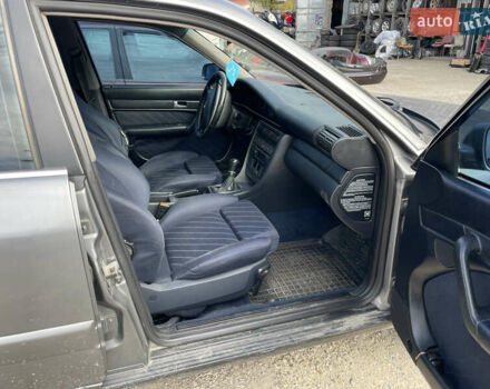 Серый Ауди А6, объемом двигателя 2.6 л и пробегом 337 тыс. км за 3000 $, фото 5 на Automoto.ua