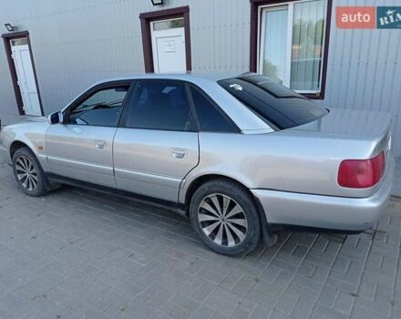 Серый Ауди А6, объемом двигателя 1.8 л и пробегом 315 тыс. км за 3000 $, фото 2 на Automoto.ua