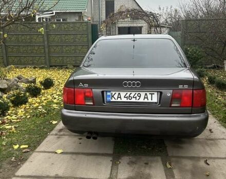 Серый Ауди А6, объемом двигателя 2.6 л и пробегом 318 тыс. км за 3000 $, фото 4 на Automoto.ua