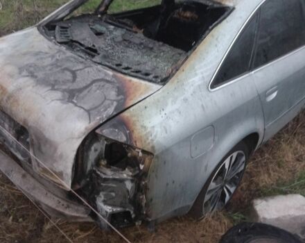 Серый Ауди А6, объемом двигателя 2.4 л и пробегом 250 тыс. км за 2000 $, фото 2 на Automoto.ua