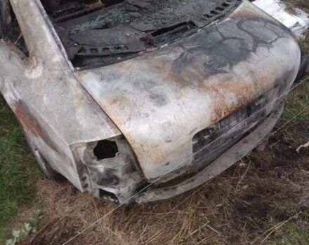 Серый Ауди А6, объемом двигателя 2.4 л и пробегом 250 тыс. км за 2000 $, фото 4 на Automoto.ua