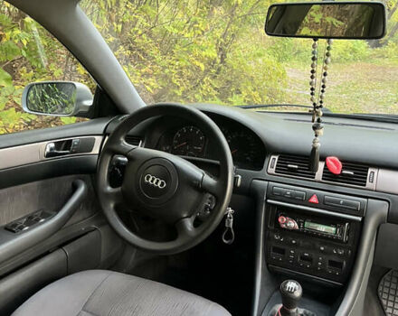 Серый Ауди А6, объемом двигателя 2.39 л и пробегом 300 тыс. км за 3350 $, фото 9 на Automoto.ua