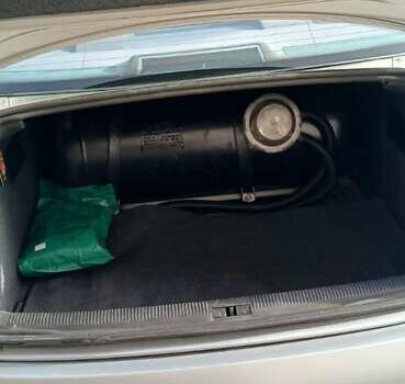 Серый Ауди А6, объемом двигателя 1.78 л и пробегом 325 тыс. км за 4000 $, фото 5 на Automoto.ua