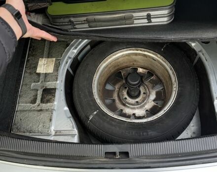 Серый Ауди А6, объемом двигателя 2.4 л и пробегом 1000 тыс. км за 3700 $, фото 11 на Automoto.ua