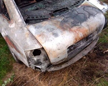 Серый Ауди А6, объемом двигателя 2.5 л и пробегом 150 тыс. км за 2000 $, фото 3 на Automoto.ua