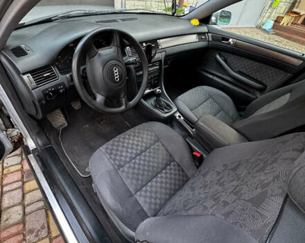 Серый Ауди А6, объемом двигателя 1.8 л и пробегом 288 тыс. км за 3900 $, фото 1 на Automoto.ua