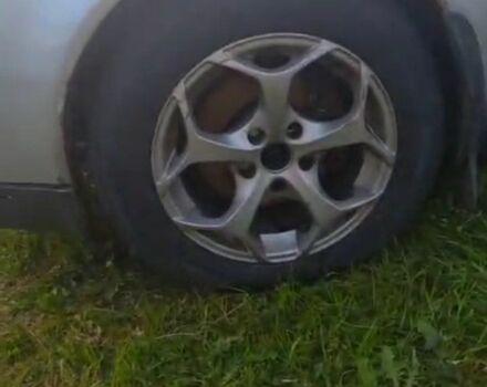 Серый Ауди А6, объемом двигателя 2.5 л и пробегом 250 тыс. км за 2372 $, фото 3 на Automoto.ua