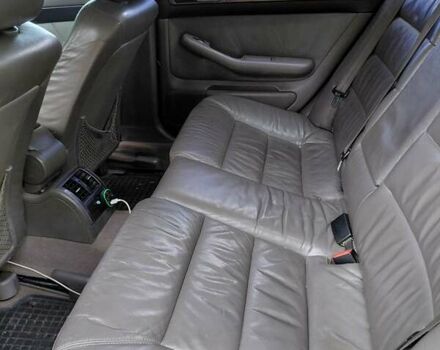 Сірий Ауді А6, об'ємом двигуна 2.5 л та пробігом 320 тис. км за 3800 $, фото 2 на Automoto.ua