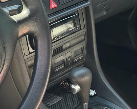 Ауди А6 2001 в Черкассах на Automoto.ua Серый Ауди А6, объемом двигателя 2.5 л и пробегом 400 тыс. км за 5400 $, фото 10 на Automoto.ua