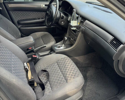 Ауди А6 2002 в Киеве на Automoto.ua Серый Ауди А6, объемом двигателя 2.4 л и пробегом 300 тыс. км за 5699 $, фото 10 на Automoto.ua