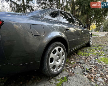 Ауді А6 2003 у Бершаде на Automoto.ua Сірий Ауді А6, об'ємом двигуна 2.39 л та пробігом 310 тис. км за 5499 $, фото 11 на Automoto.ua