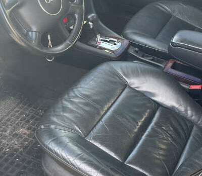 Серый Ауди А6, объемом двигателя 2.39 л и пробегом 240 тыс. км за 6900 $, фото 20 на Automoto.ua