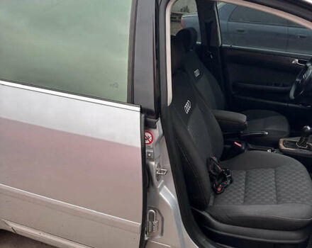 Сірий Ауді А6, об'ємом двигуна 2.5 л та пробігом 303 тис. км за 4700 $, фото 3 на Automoto.ua