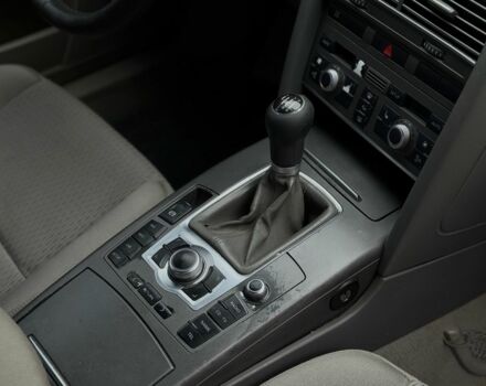 Серый Ауди А6, объемом двигателя 2.4 л и пробегом 230 тыс. км за 5900 $, фото 10 на Automoto.ua