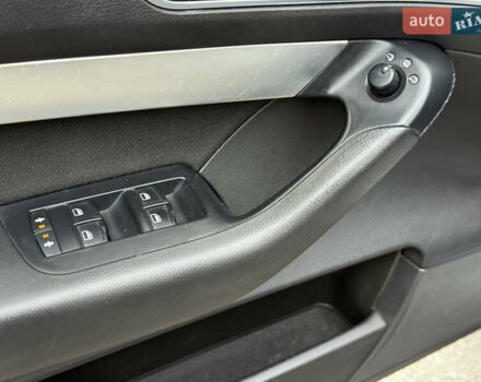 Сірий Ауді А6, об'ємом двигуна 2.4 л та пробігом 225 тис. км за 6499 $, фото 35 на Automoto.ua