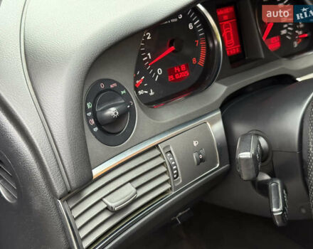 Сірий Ауді А6, об'ємом двигуна 2.4 л та пробігом 225 тис. км за 6499 $, фото 38 на Automoto.ua