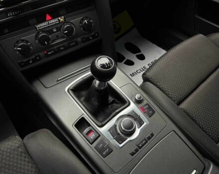 Серый Ауди А6, объемом двигателя 2.4 л и пробегом 290 тыс. км за 8000 $, фото 14 на Automoto.ua