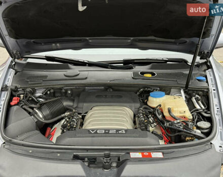 Сірий Ауді А6, об'ємом двигуна 2.4 л та пробігом 225 тис. км за 6499 $, фото 10 на Automoto.ua