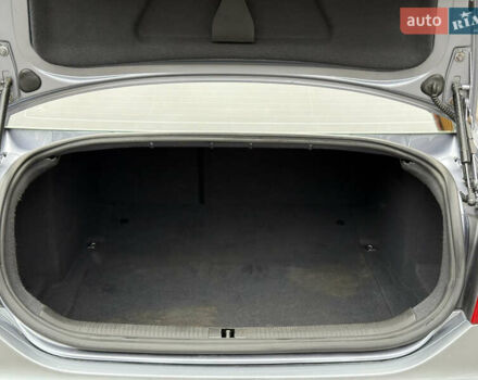 Сірий Ауді А6, об'ємом двигуна 2.4 л та пробігом 225 тис. км за 6499 $, фото 11 на Automoto.ua