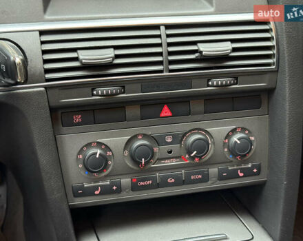 Сірий Ауді А6, об'ємом двигуна 2.4 л та пробігом 225 тис. км за 6499 $, фото 45 на Automoto.ua