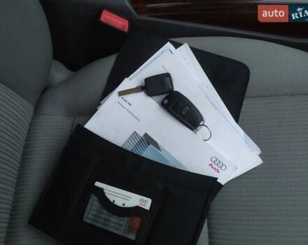 Сірий Ауді А6, об'ємом двигуна 2 л та пробігом 320 тис. км за 7800 $, фото 25 на Automoto.ua