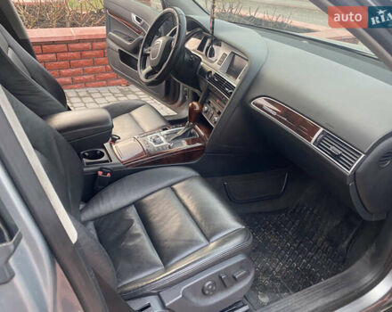 Серый Ауди А6, объемом двигателя 3.2 л и пробегом 215 тыс. км за 9000 $, фото 6 на Automoto.ua