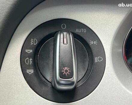 Сірий Ауді А6, об'ємом двигуна 2 л та пробігом 383 тис. км за 9990 $, фото 12 на Automoto.ua