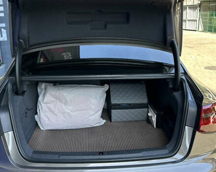 Ауди А6 2013 в Львове на Automoto.ua Серый Ауди А6, объемом двигателя 1.98 л и пробегом 219 тыс. км за 16500 $, фото 15 на Automoto.ua