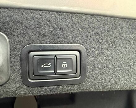 Сірий Ауді А6, об'ємом двигуна 2 л та пробігом 170 тис. км за 17900 $, фото 15 на Automoto.ua