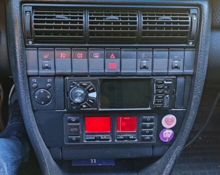 Серый Ауди А6, объемом двигателя 2.6 л и пробегом 392 тыс. км за 3700 $, фото 4 на Automoto.ua