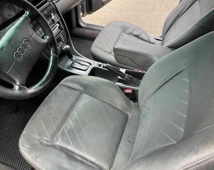 Серый Ауди А6, объемом двигателя 2.6 л и пробегом 479 тыс. км за 3500 $, фото 10 на Automoto.ua