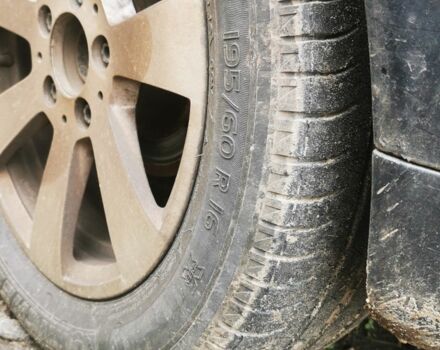 Сірий Ауді А6, об'ємом двигуна 2.5 л та пробігом 360 тис. км за 2134 $, фото 6 на Automoto.ua