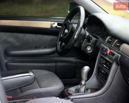 Серый Ауди А6, объемом двигателя 2.5 л и пробегом 300 тыс. км за 3500 $, фото 24 на Automoto.ua