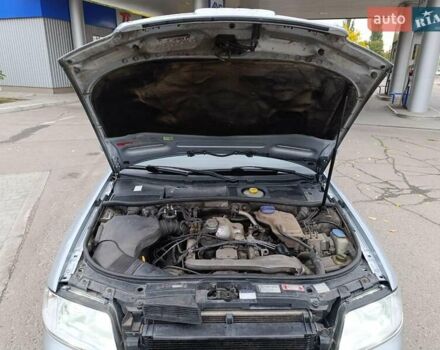 Серый Ауди А6, объемом двигателя 2.5 л и пробегом 380 тыс. км за 3999 $, фото 51 на Automoto.ua